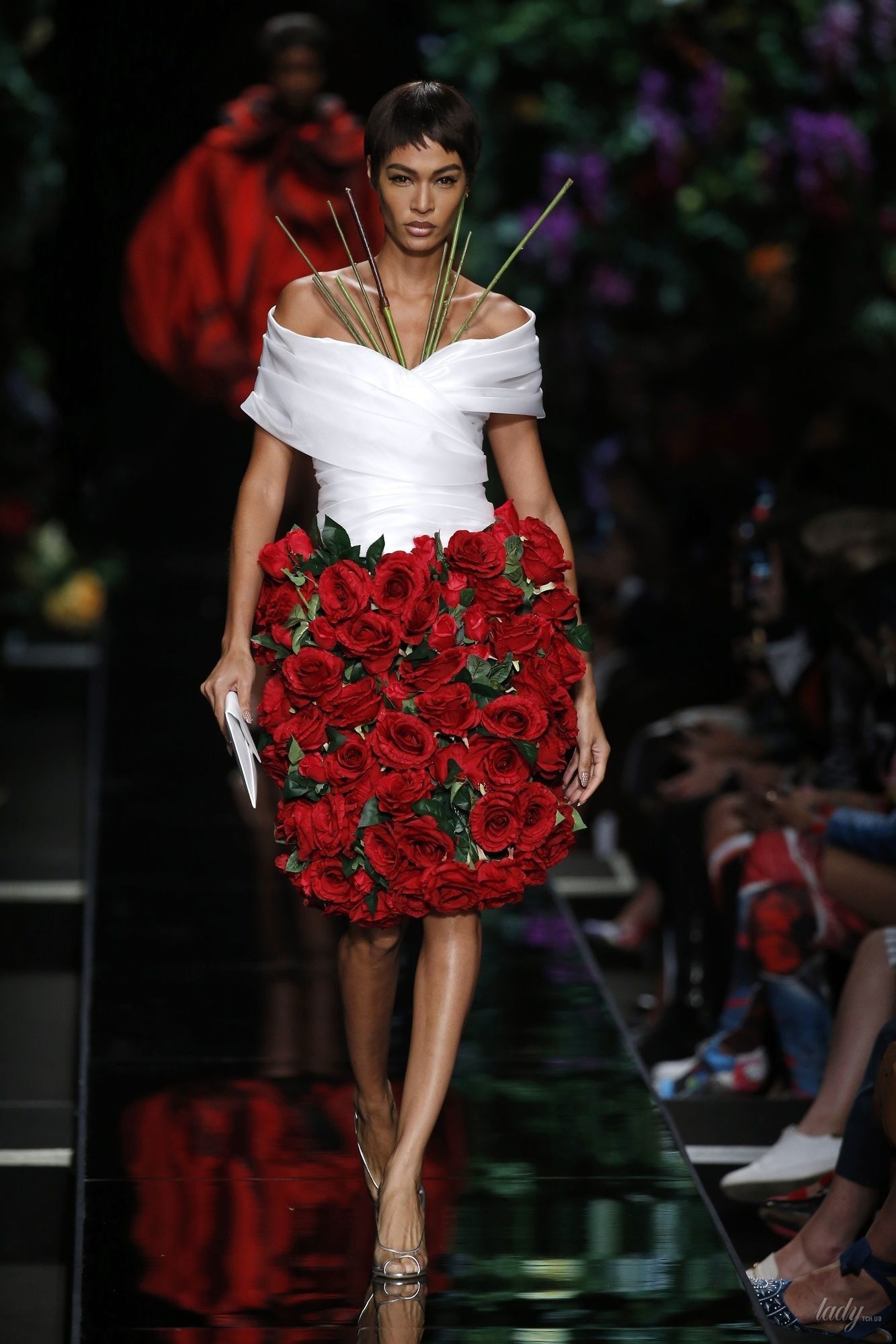 Коллекция Moschino прет-а-порте сезона весна-лето 2018_40