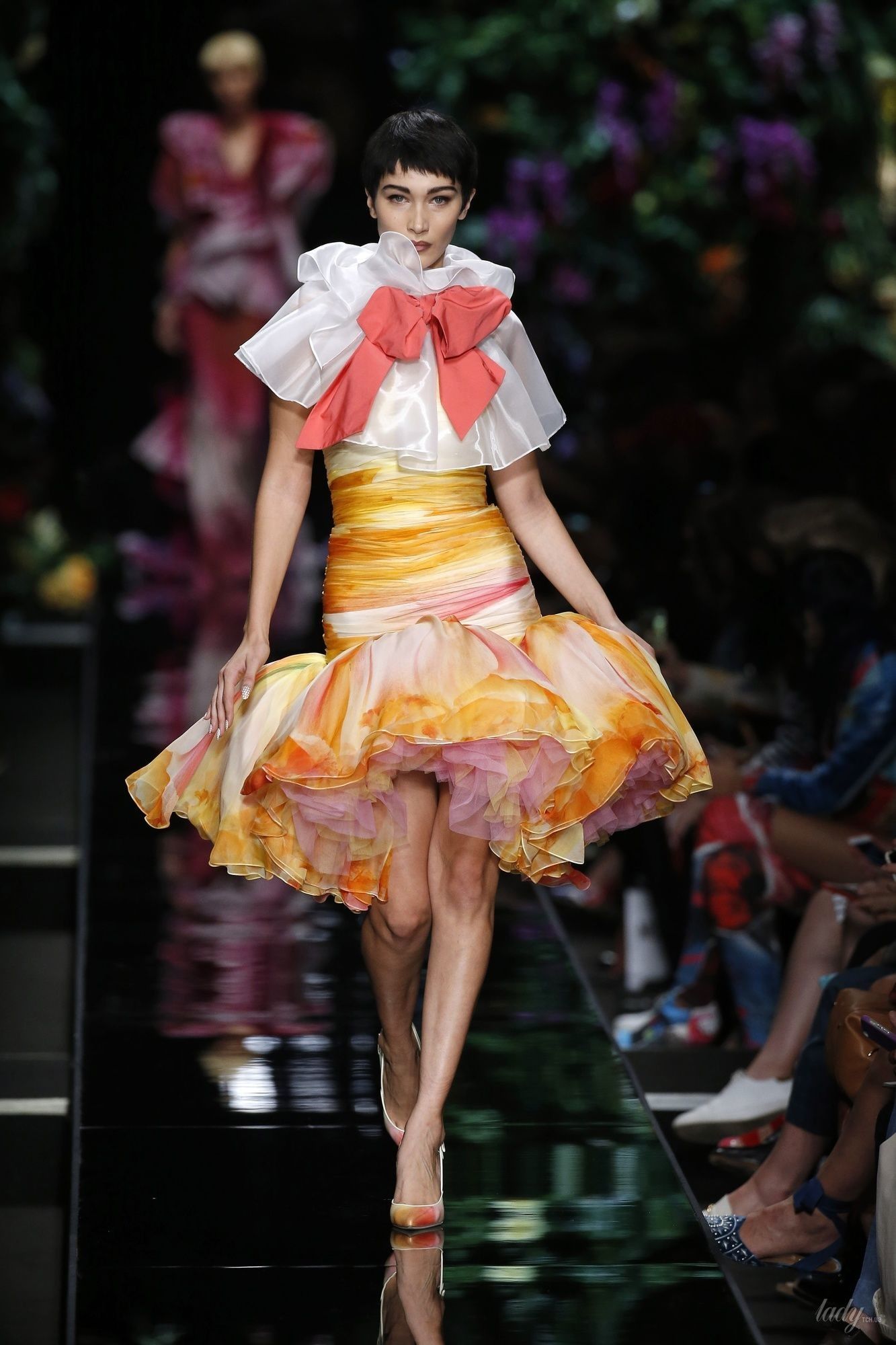 Коллекция Moschino прет-а-порте сезона весна-лето 2018_38