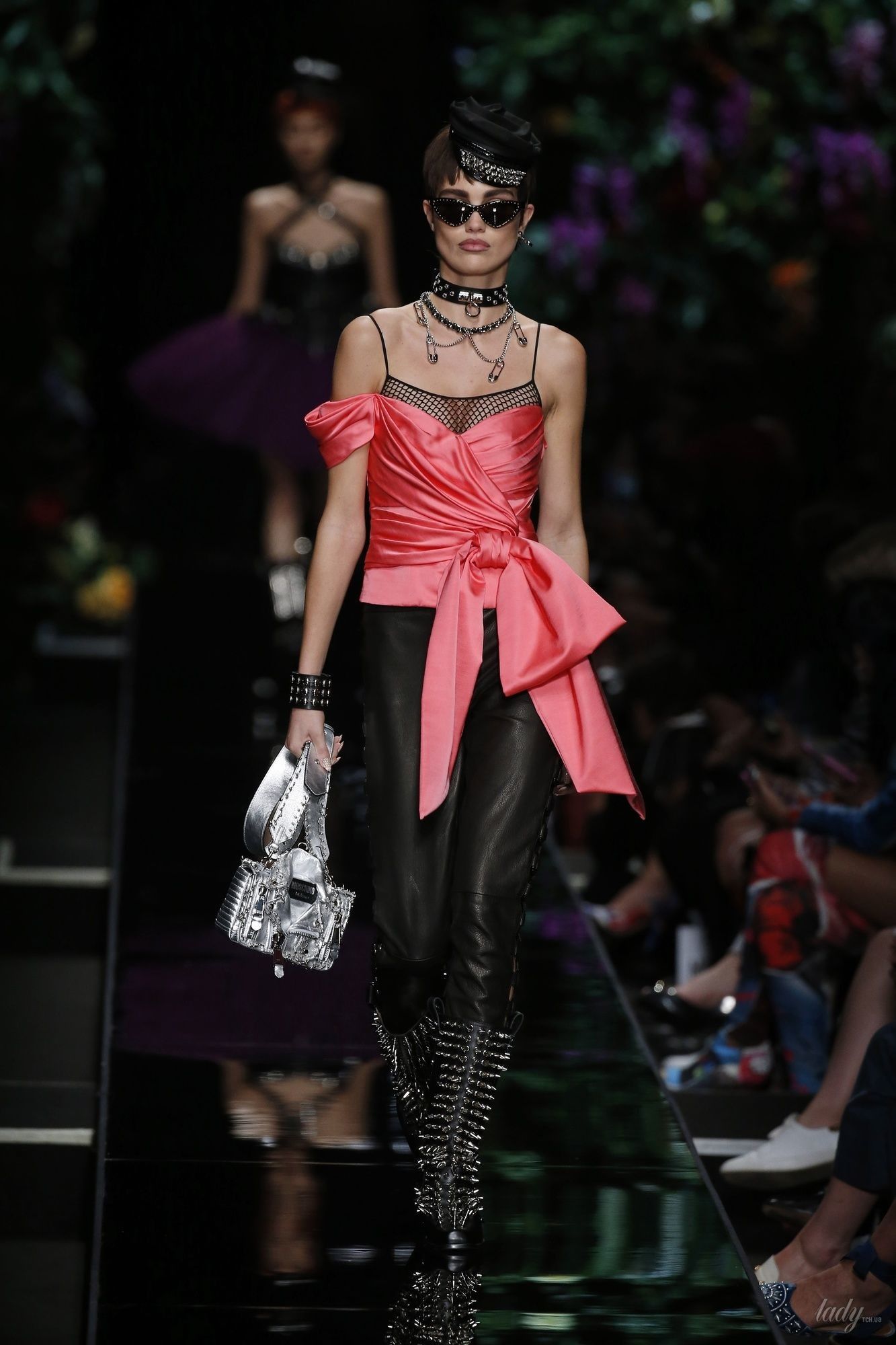 Коллекция Moschino прет-а-порте сезона весна-лето 2018_26