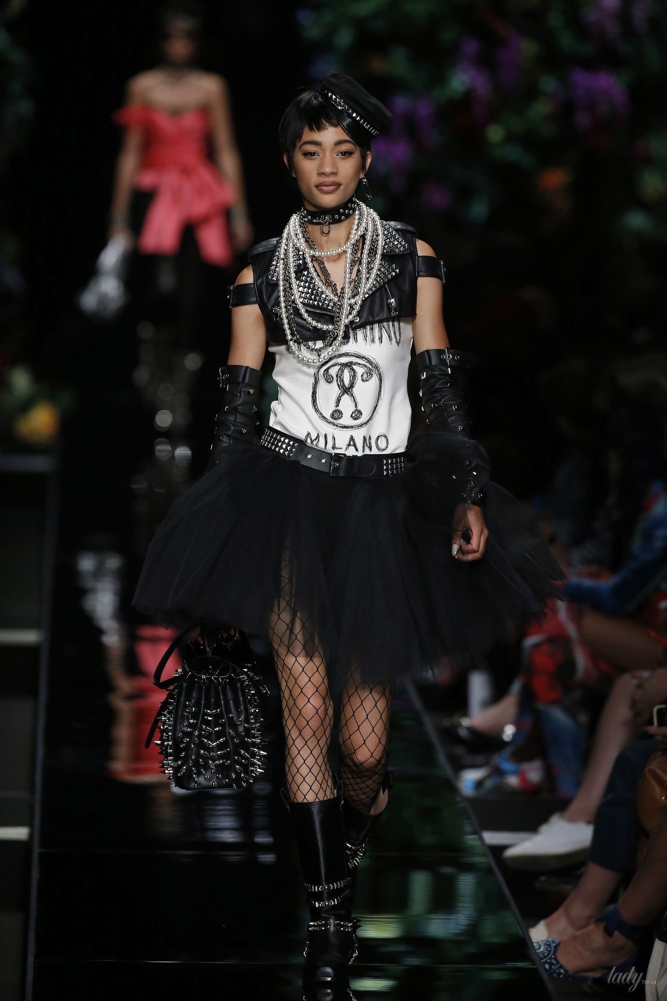 Коллекция Moschino прет-а-порте сезона весна-лето 2018_25