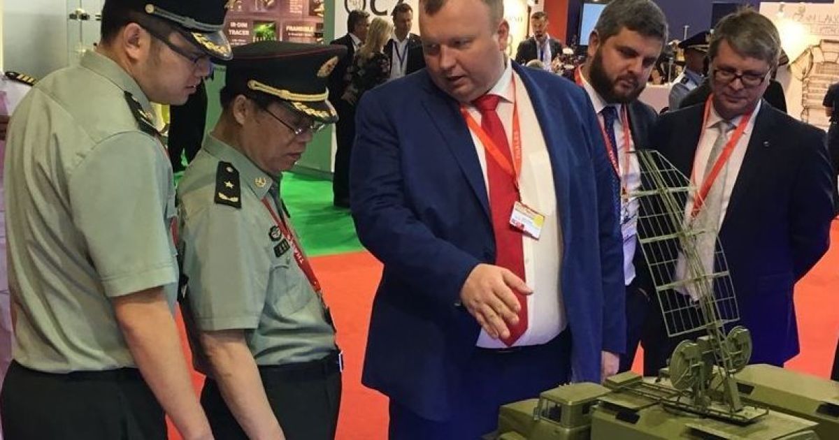 Порошенко официально представил нового руководителя "Укроборонпрома"