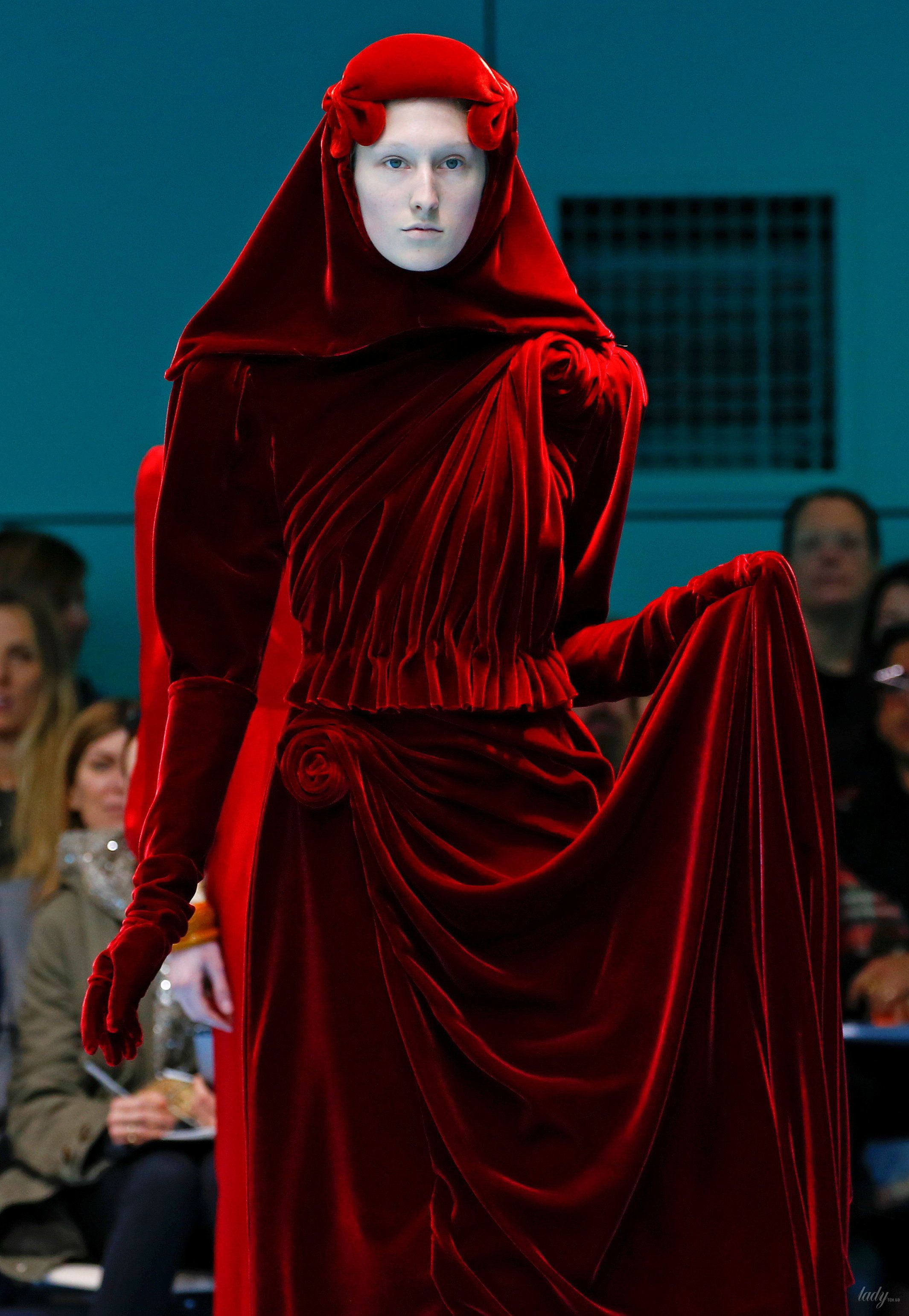 Показ коллекции бренда Gucci в Милане_1