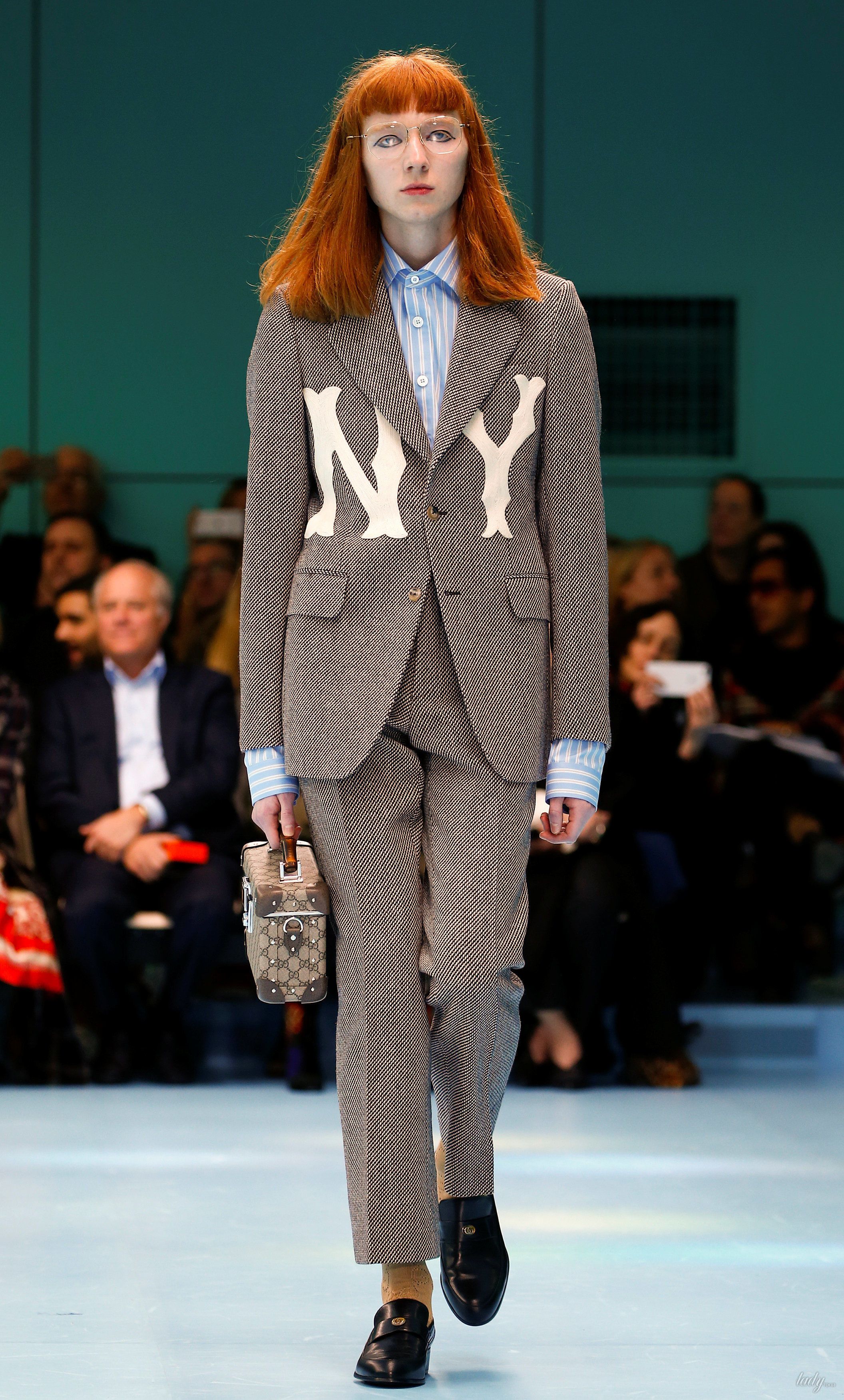 Показ коллекции бренда Gucci в Милане_13