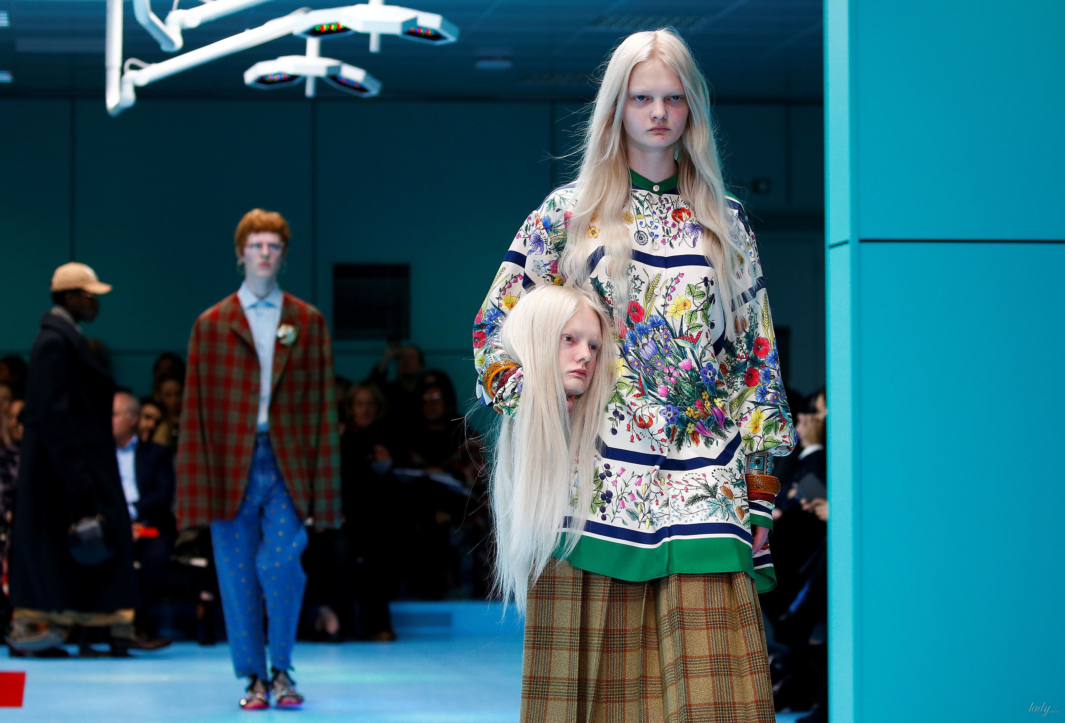 Показ коллекции бренда Gucci в Милане_23