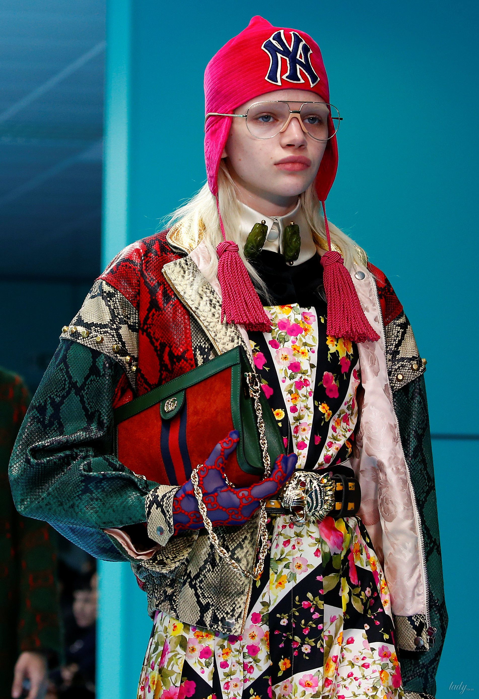 Показ коллекции бренда Gucci в Милане_17