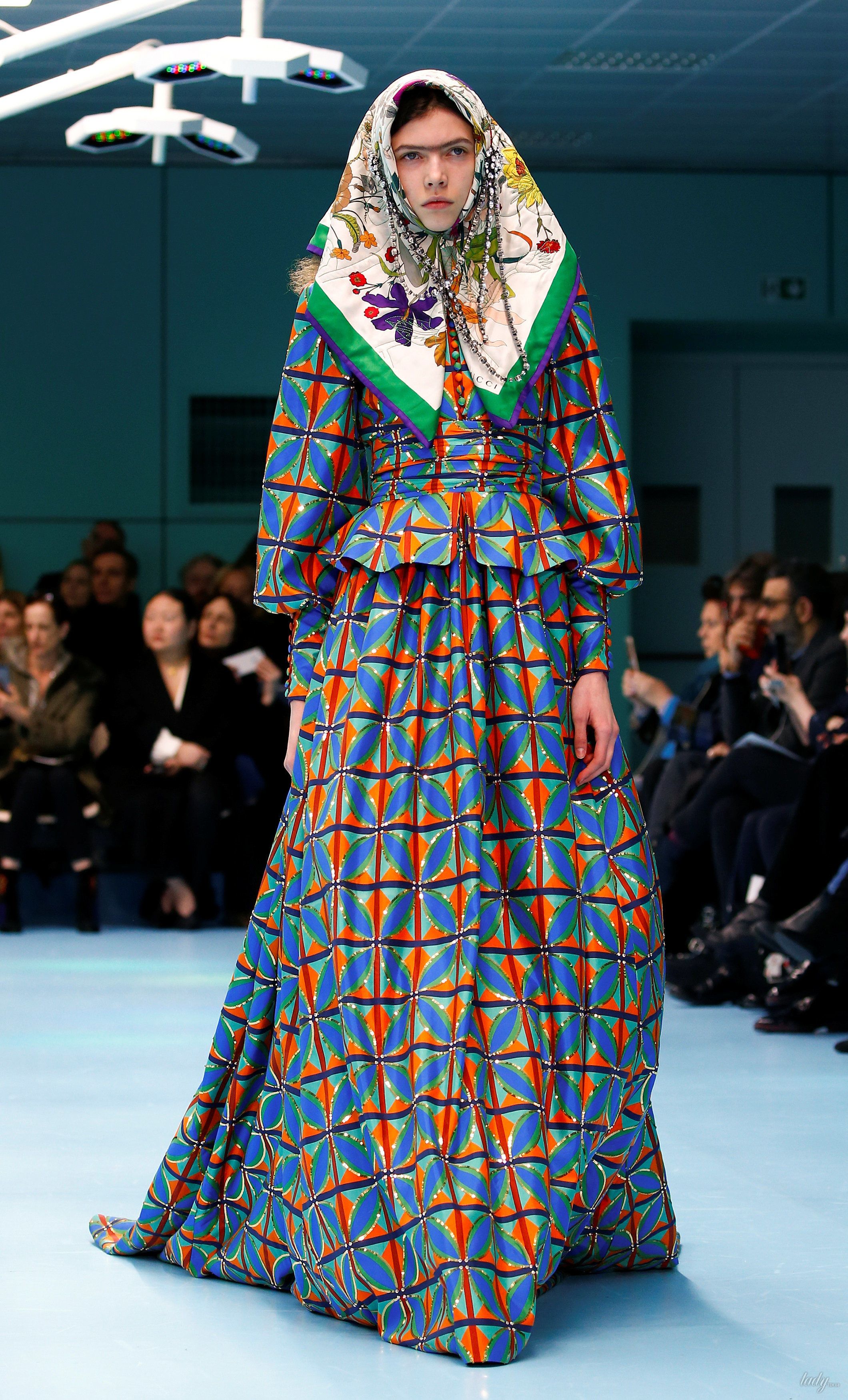 Показ коллекции бренда Gucci в Милане_9