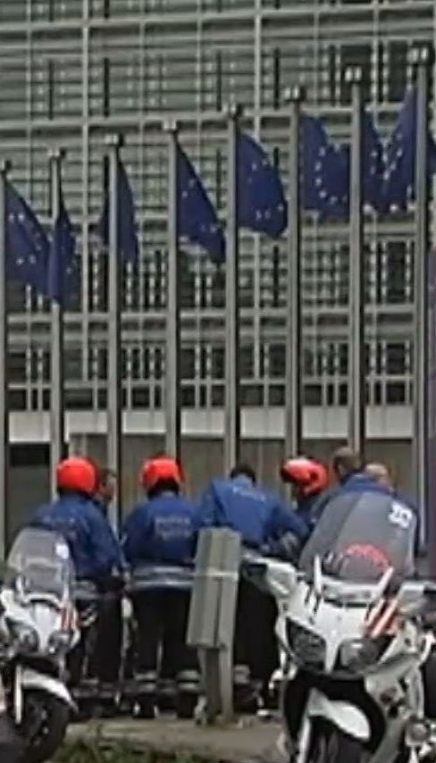 ЄС продовжує санкції проти Росії