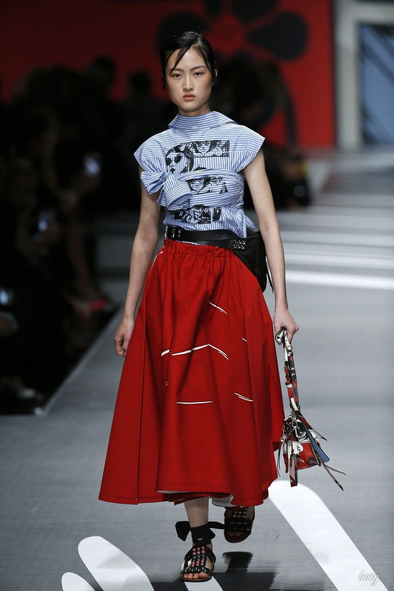 Коллекция Prada прет-а-порте сезона весна-лето 2018_35