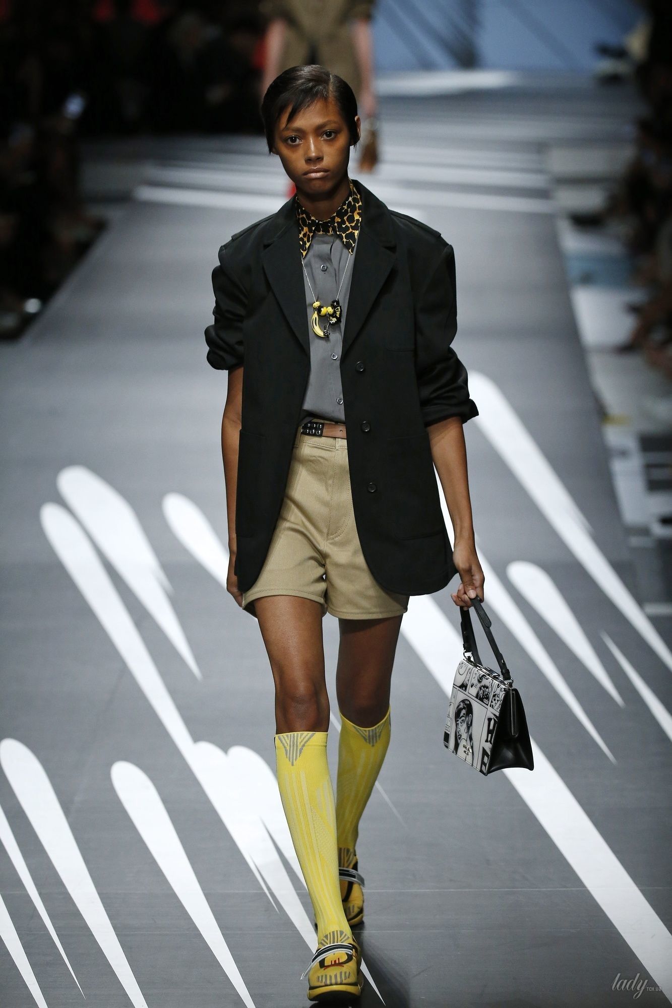 Коллекция Prada прет-а-порте сезона весна-лето 2018_19