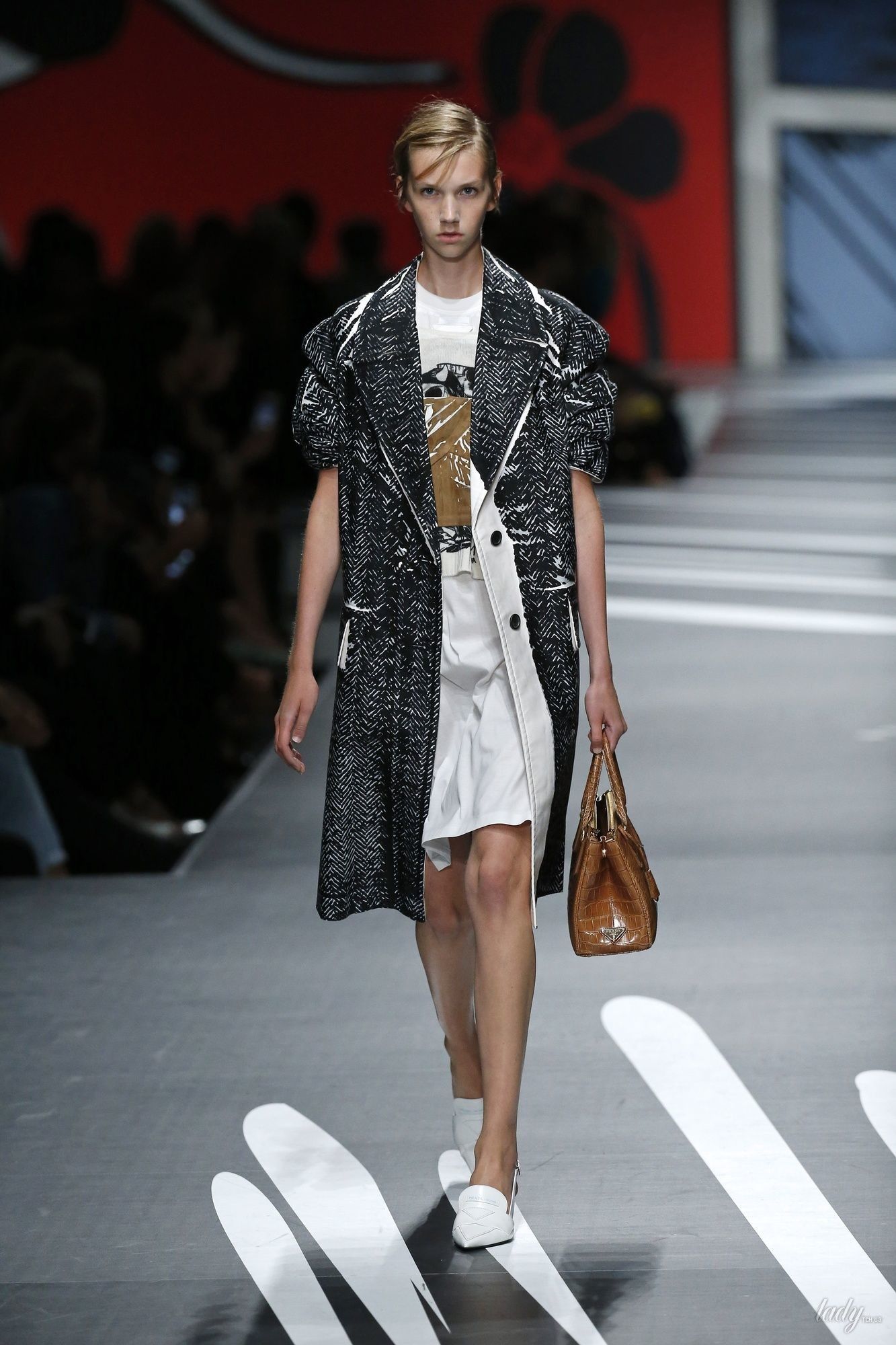 Коллекция Prada прет-а-порте сезона весна-лето 2018_43