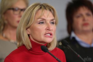 У Порошенко анонсировали создание военных полиции и суда