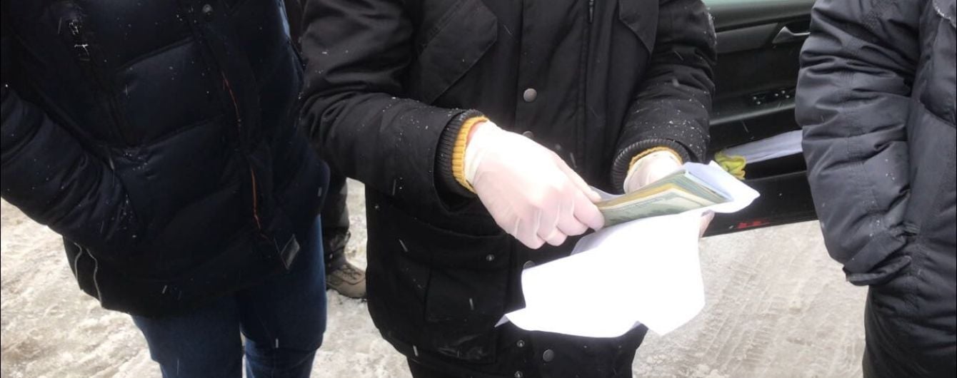 На Хмельниччині впіймали хабарників у виправній колонії
