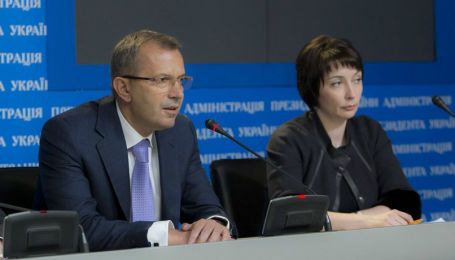 Санкции Евросоюза. Из "черного списка" могут вычеркнуть двух экс-регионалов