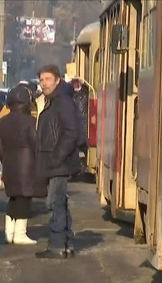 В Киеве от мороза потрескались провода троллейбусов