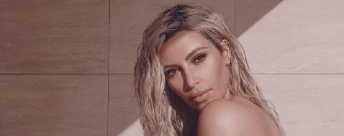 Утонченная Ким Кардашян украсила собой обложку Vogue