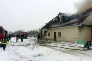 На Київщині більше години горів сільський клуб