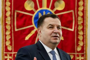 Україна веде перемовини про закупівлю ударних дронів та артсистем - Полторак