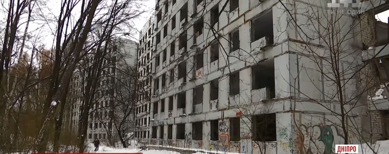 Демобилизованный АТОшник подорвался на гранате в заброшенном здании в Днепре