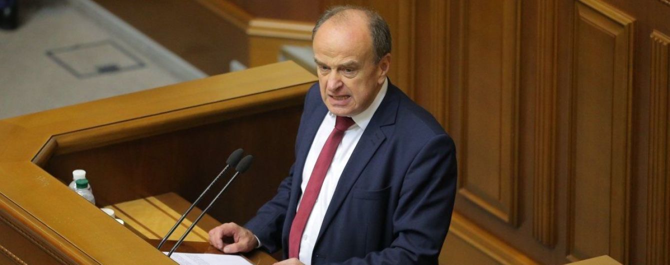 Сыну заместителя главы Минобразования сообщили о подозрении в разбое