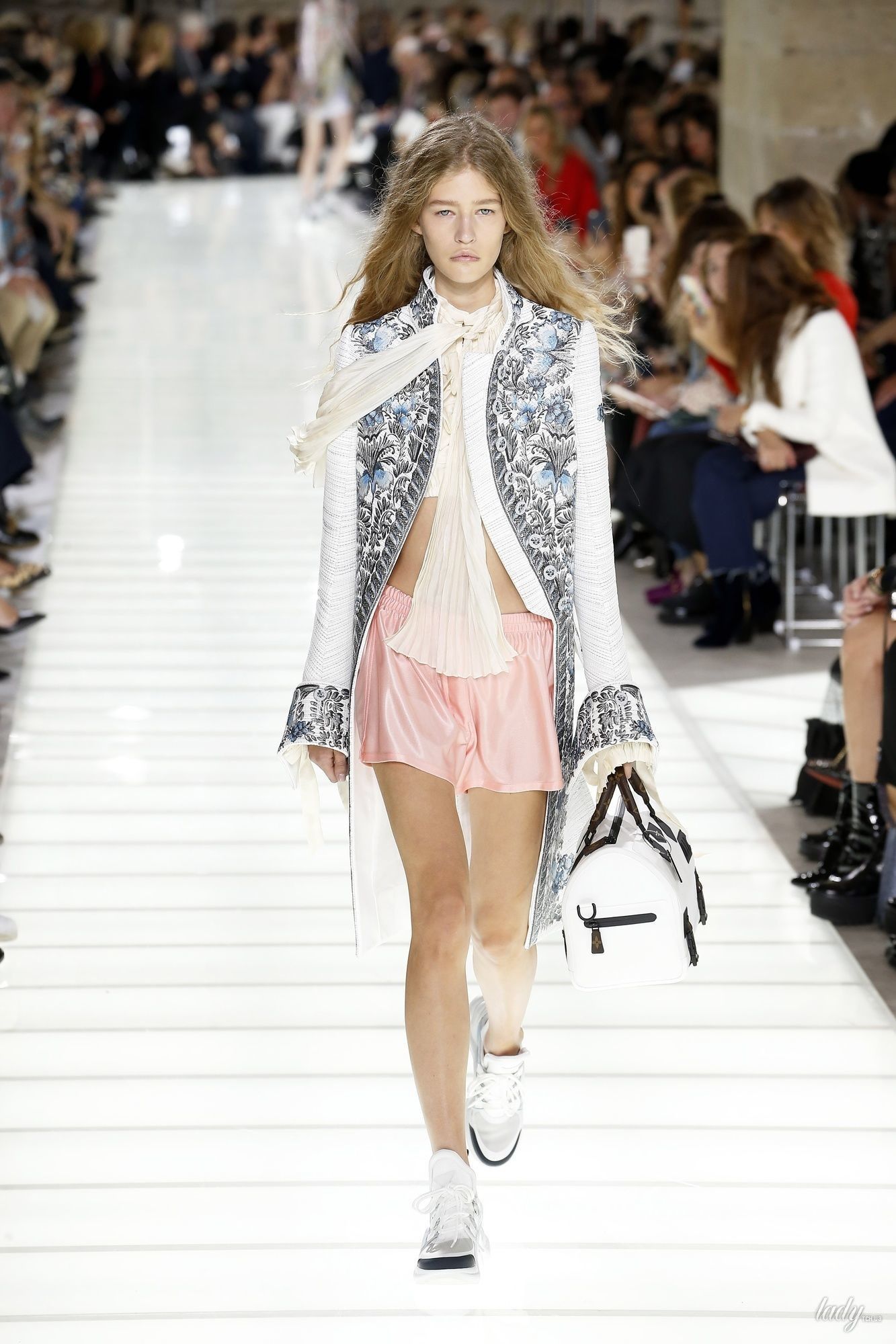 Коллекция Louis Vuitton прет-а-порте сезона весна-лето 2018_2
