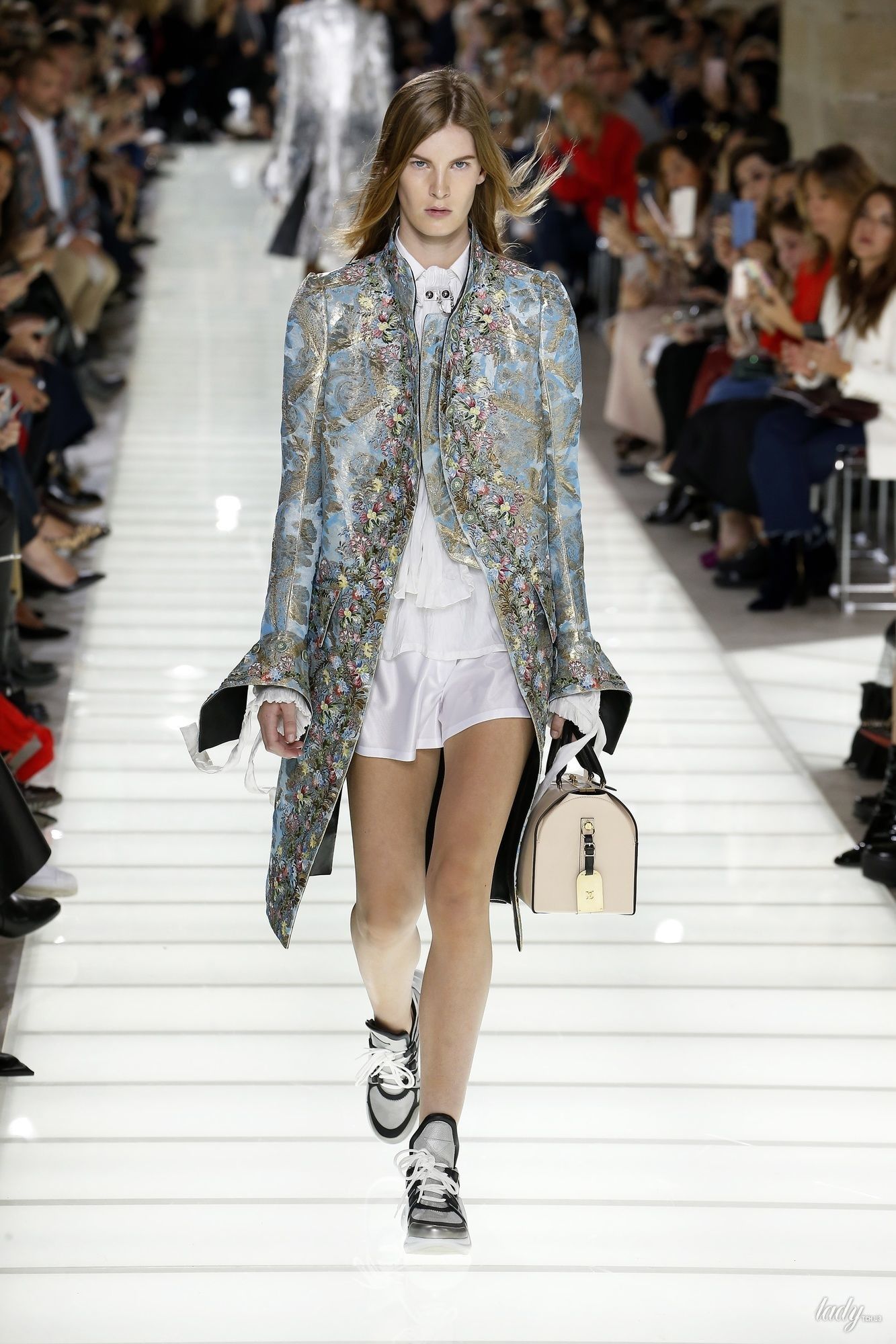 Коллекция Louis Vuitton прет-а-порте сезона весна-лето 2018_3
