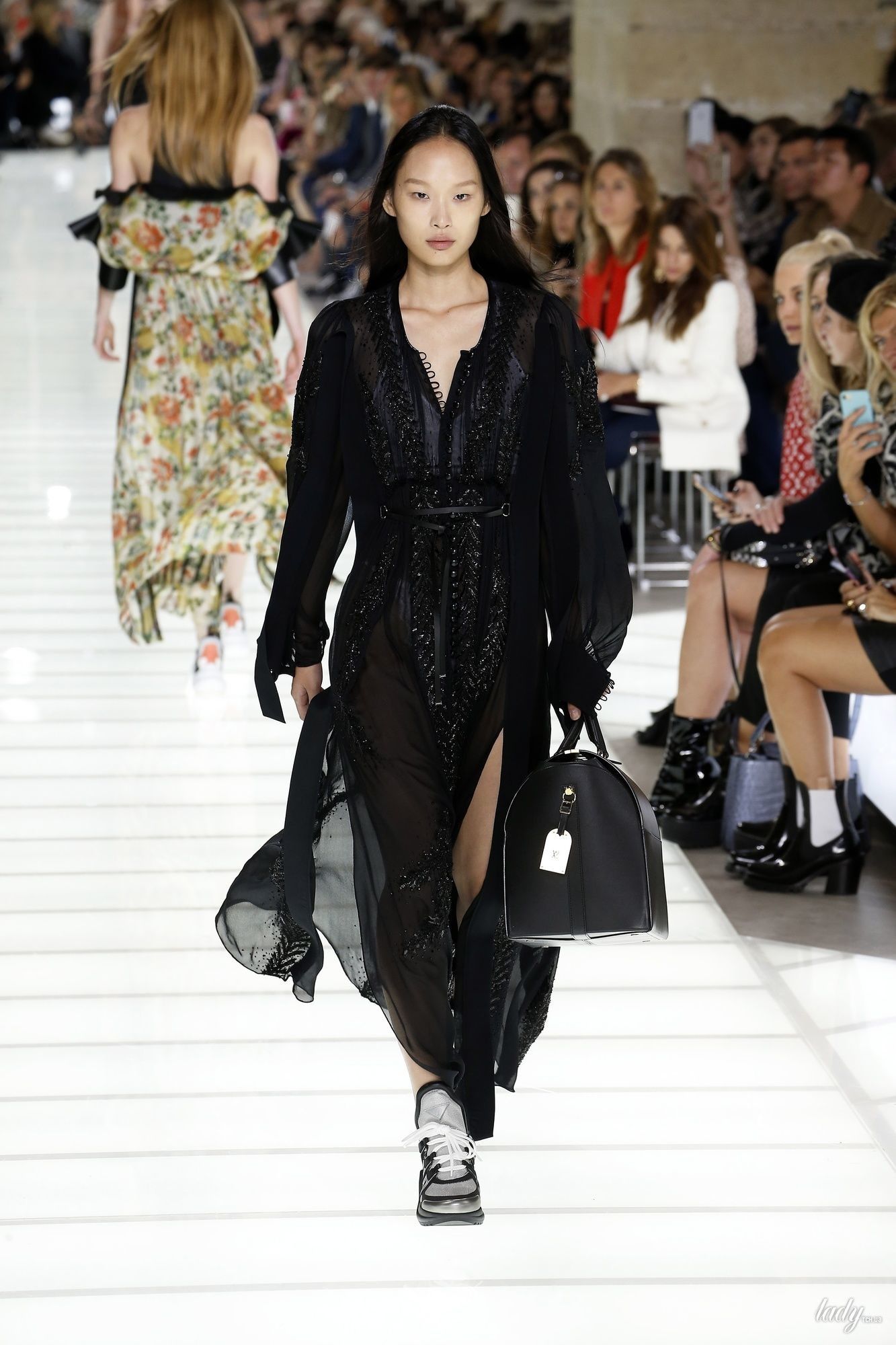 Коллекция Louis Vuitton прет-а-порте сезона весна-лето 2018_36