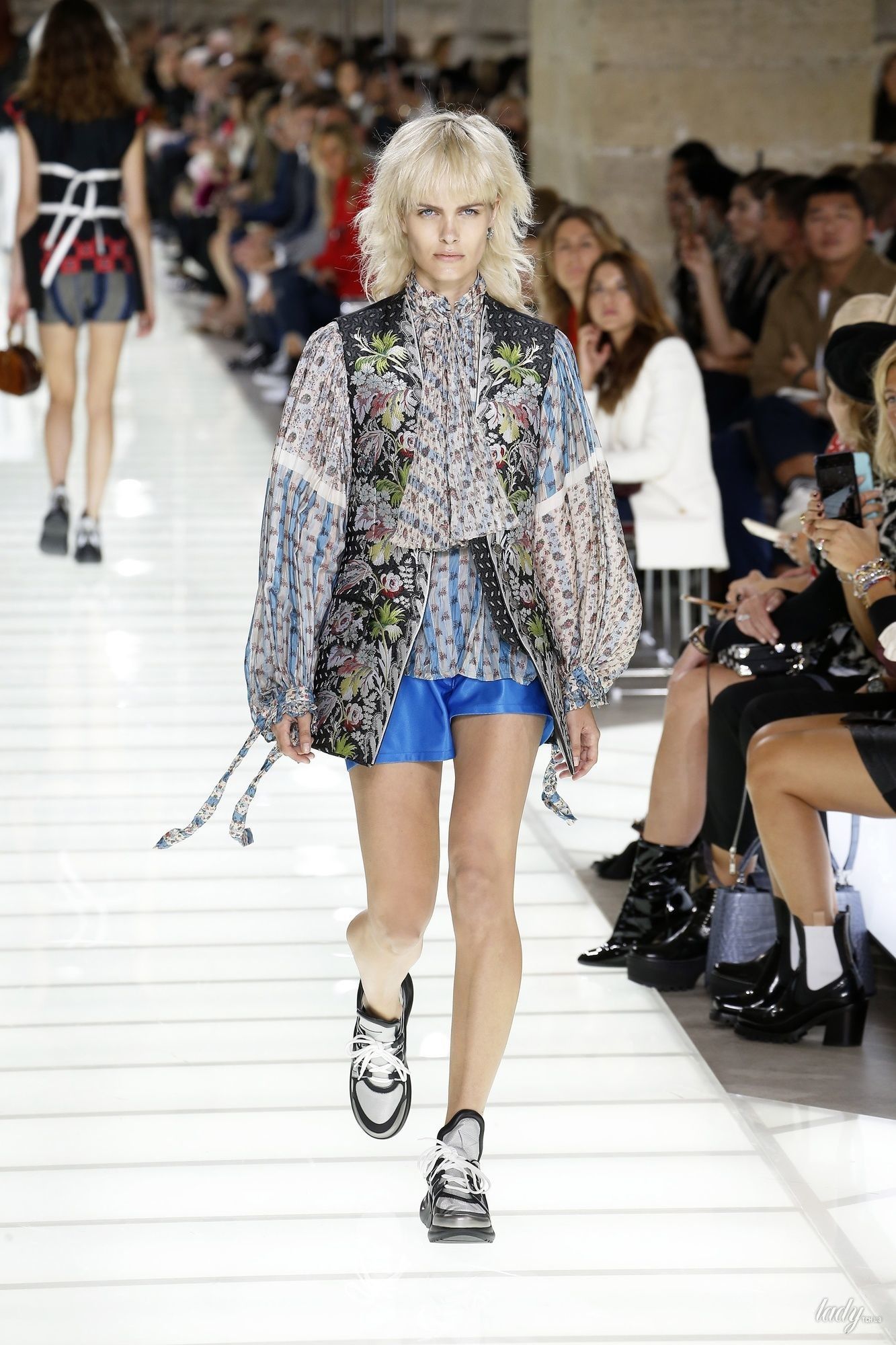 Коллекция Louis Vuitton прет-а-порте сезона весна-лето 2018_23