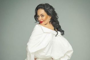 Чесна Астаф’єва у спідньому показала тіло без фотошопу та розсекретила свою вагу