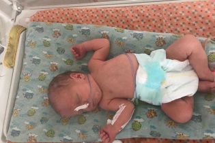 Допоможіть врятувати крихітних близнюків Кірюшу та Ілюшу