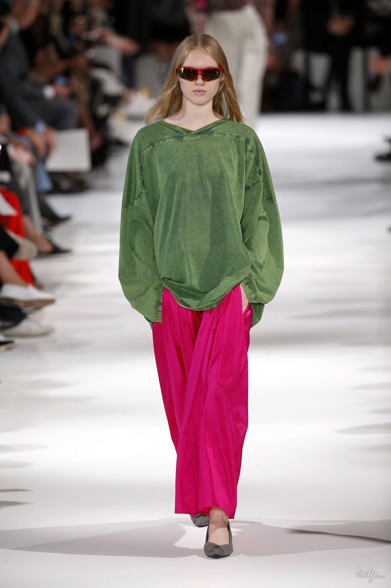 Коллекция Stella McCartney прет-а-порте сезона весна-лето 2018_30