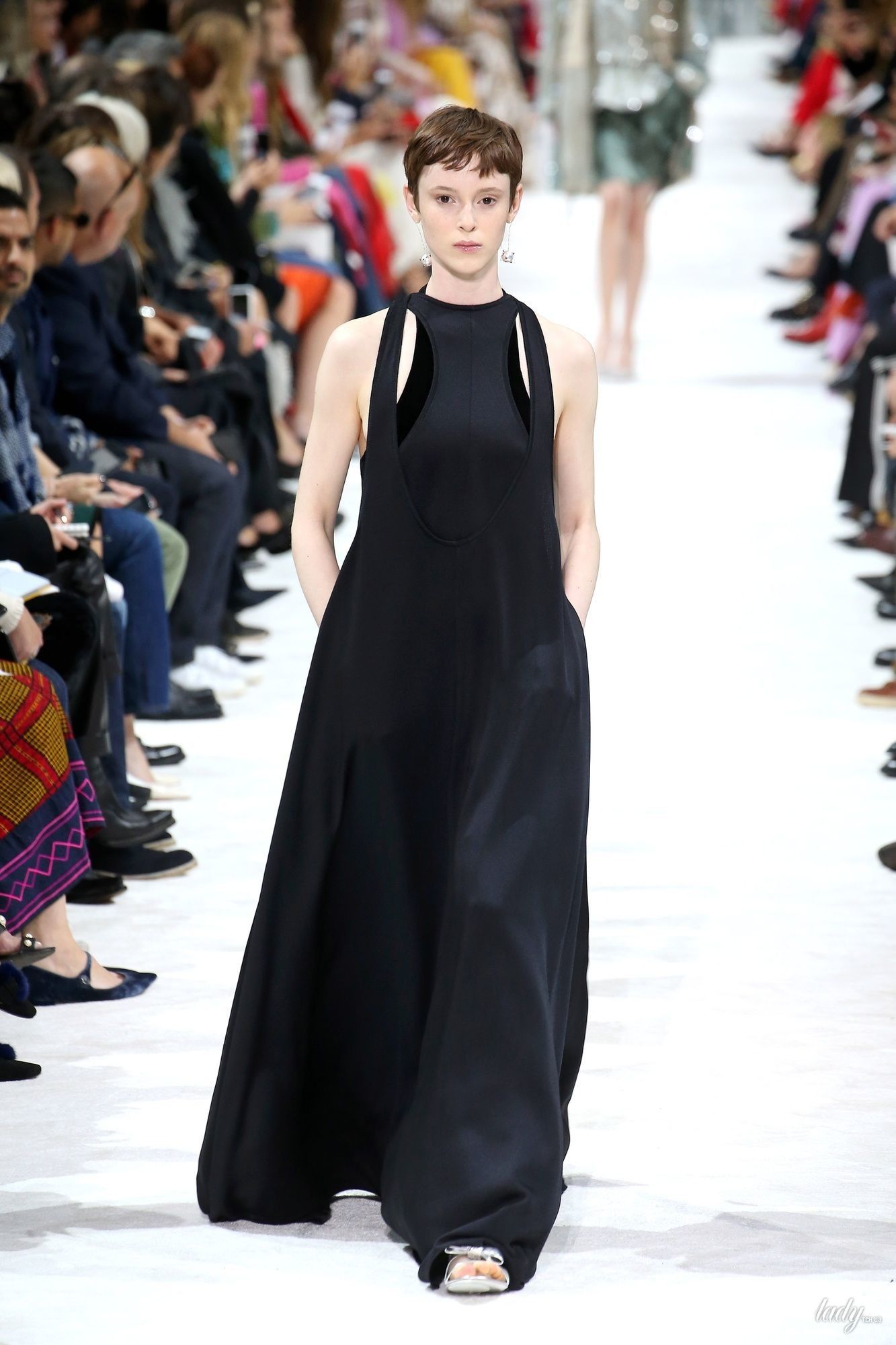 Коллекция Valentino прет-а-порте сезона весна-лето 2018_18
