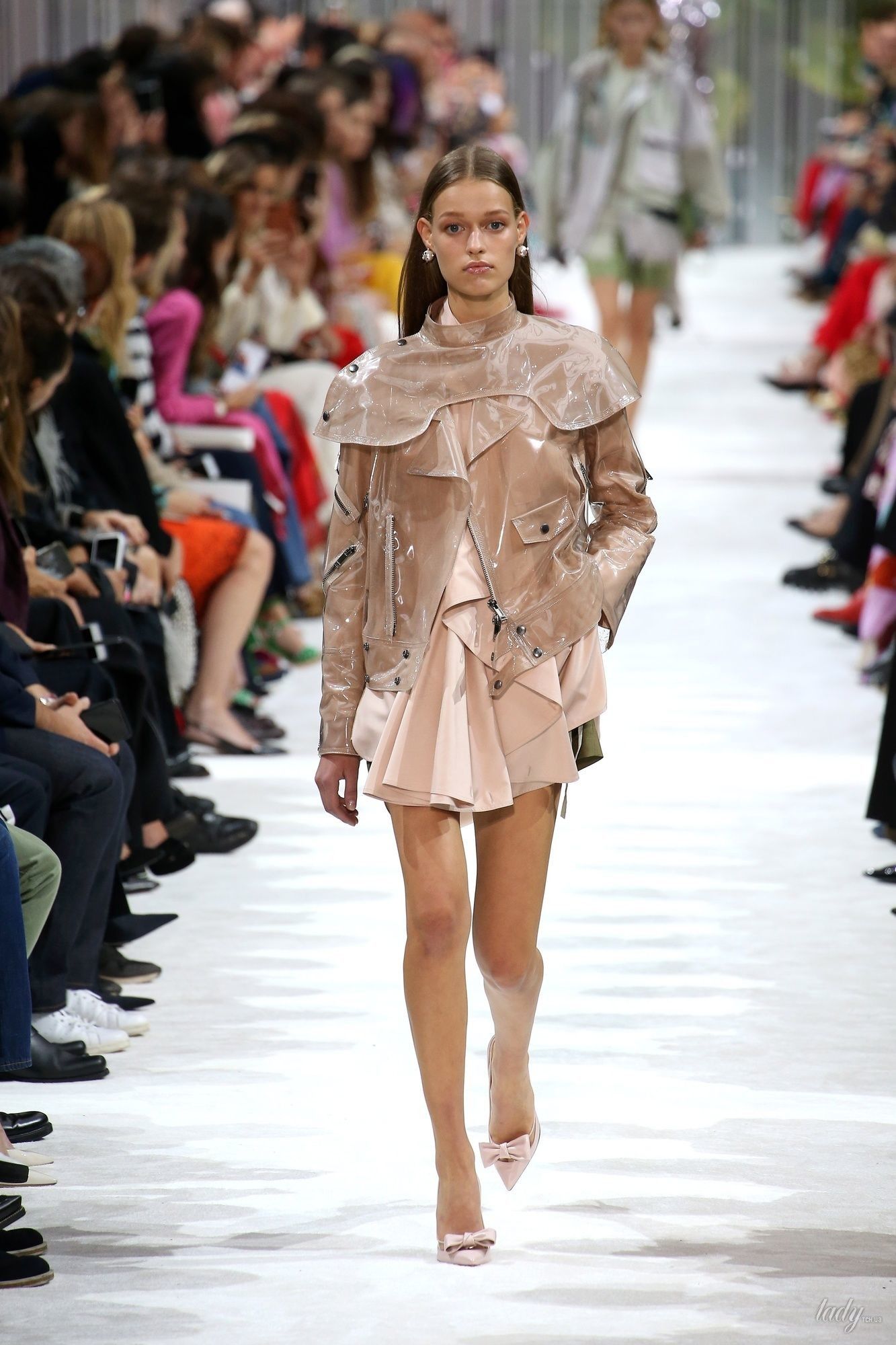 Коллекция Valentino прет-а-порте сезона весна-лето 2018_1