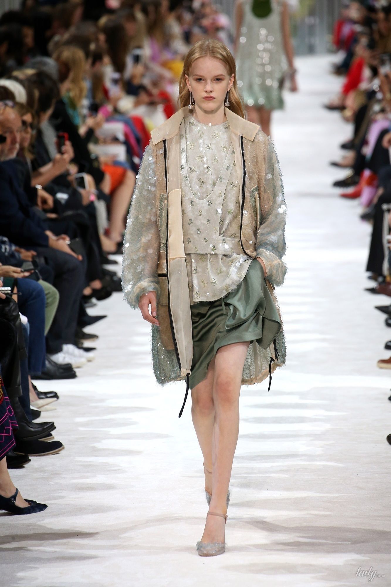 Коллекция Valentino прет-а-порте сезона весна-лето 2018_19