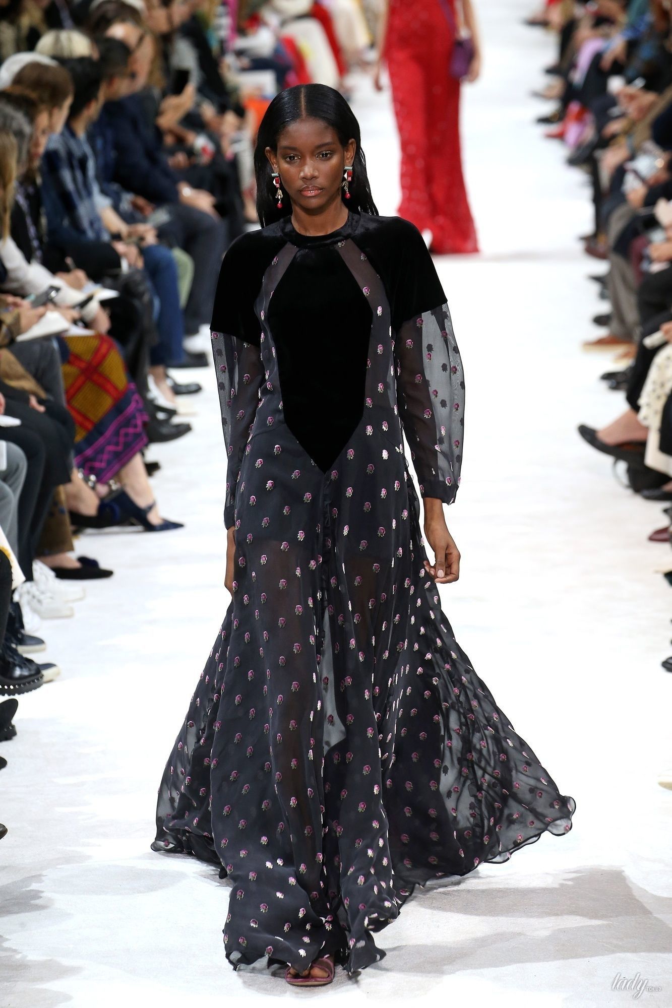 Коллекция Valentino прет-а-порте сезона весна-лето 2018_37