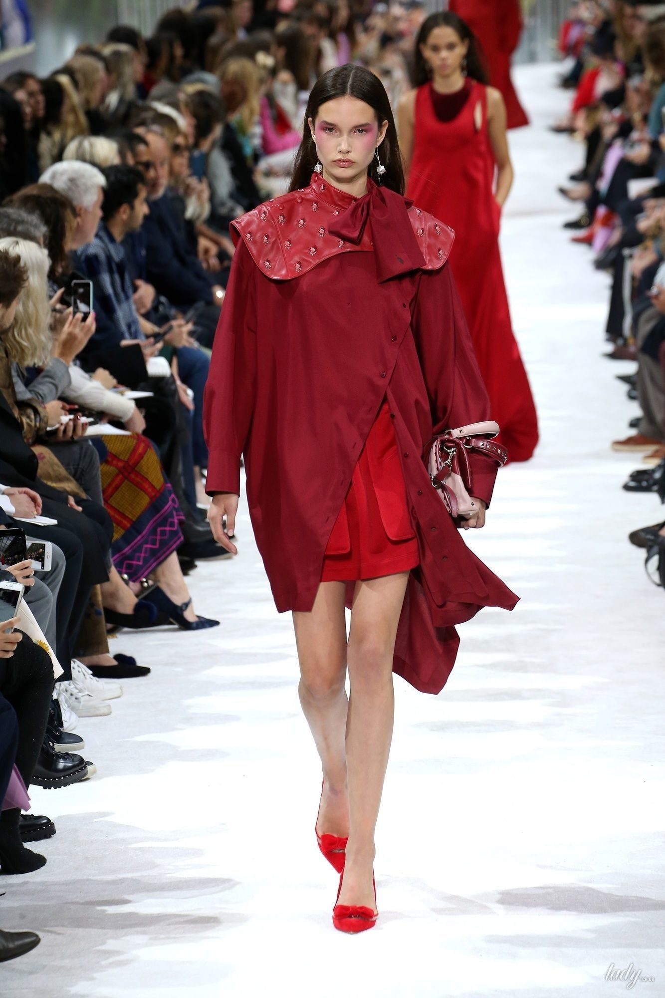 Коллекция Valentino прет-а-порте сезона весна-лето 2018_31