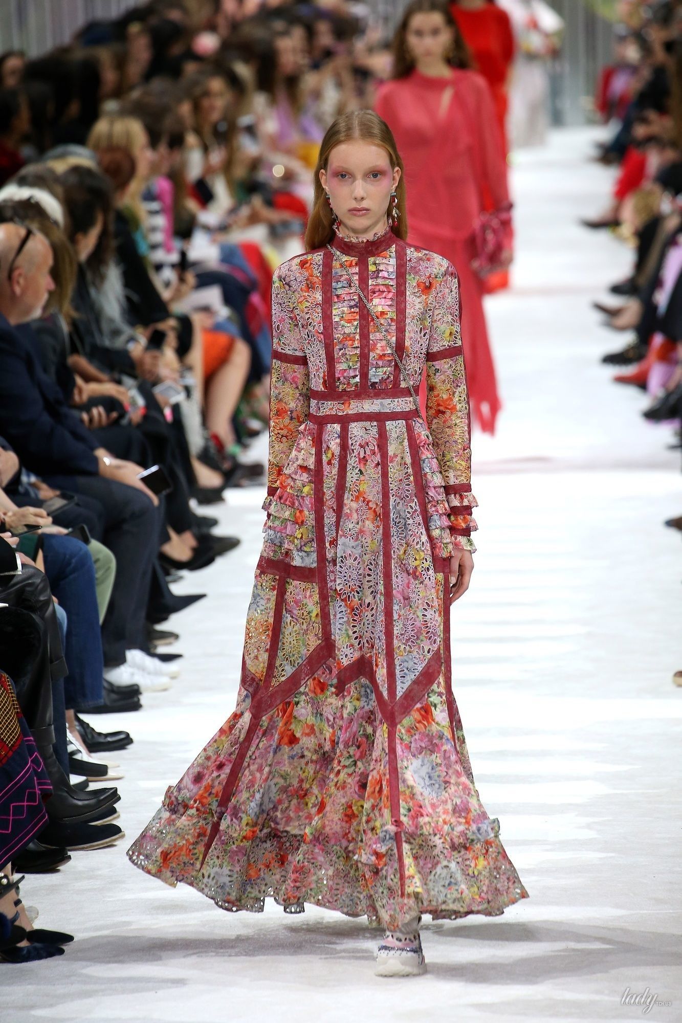 Коллекция Valentino прет-а-порте сезона весна-лето 2018_46