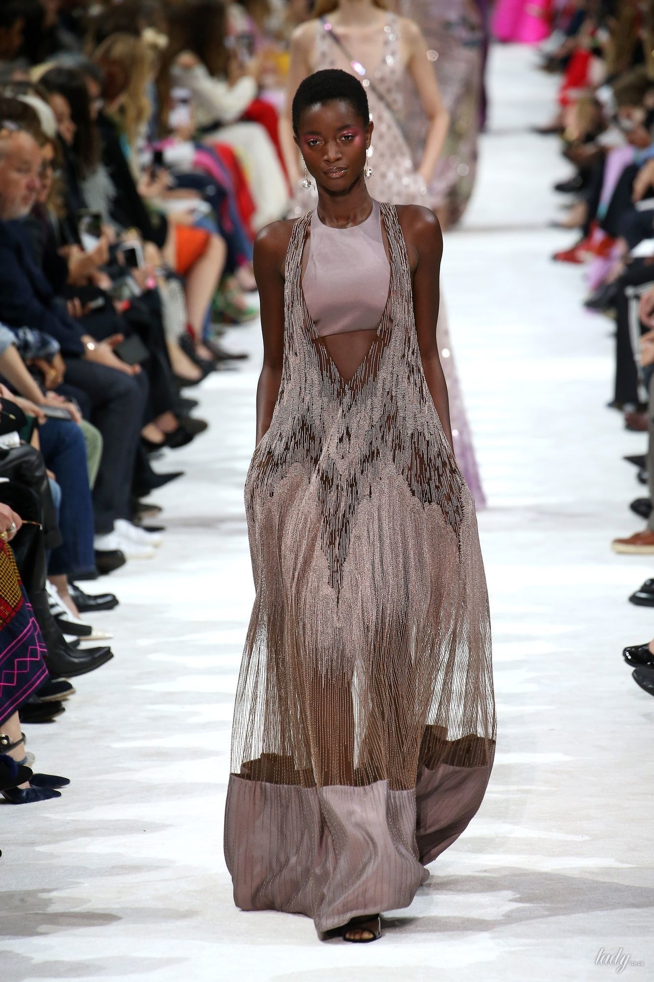 Коллекция Valentino прет-а-порте сезона весна-лето 2018_67