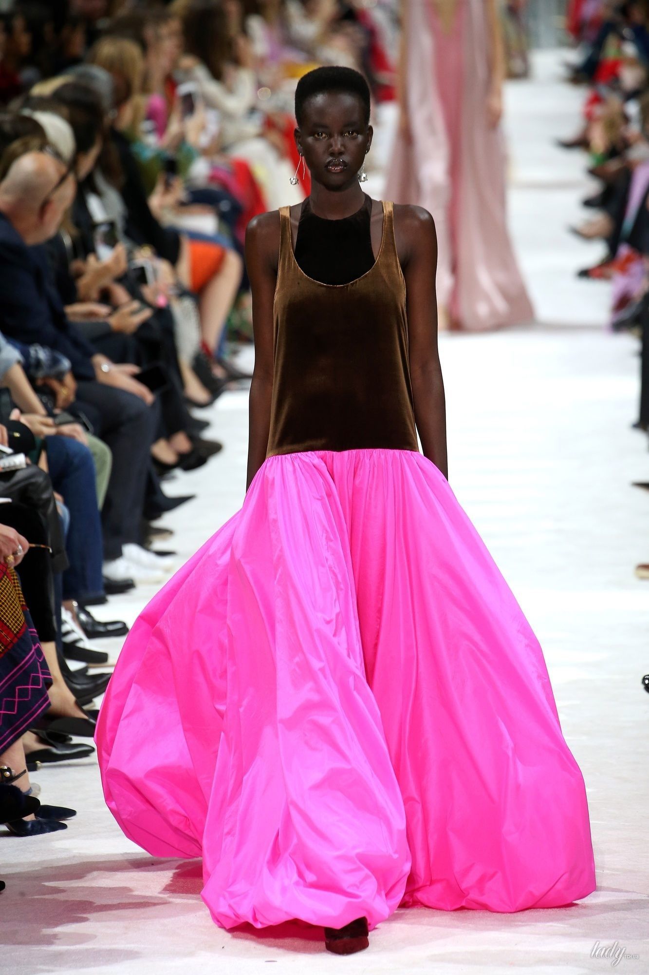 Коллекция Valentino прет-а-порте сезона весна-лето 2018_71