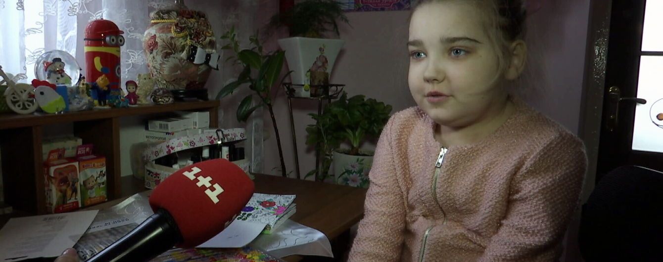 В помощи украинцев нуждается больная Оля из Волыни