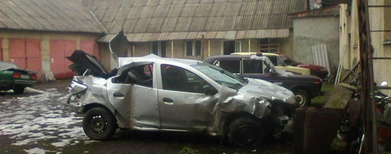 На Закарпатті прокурор потрапив у ДТП, в якій загинула 20-річна дівчина – ЗМІ