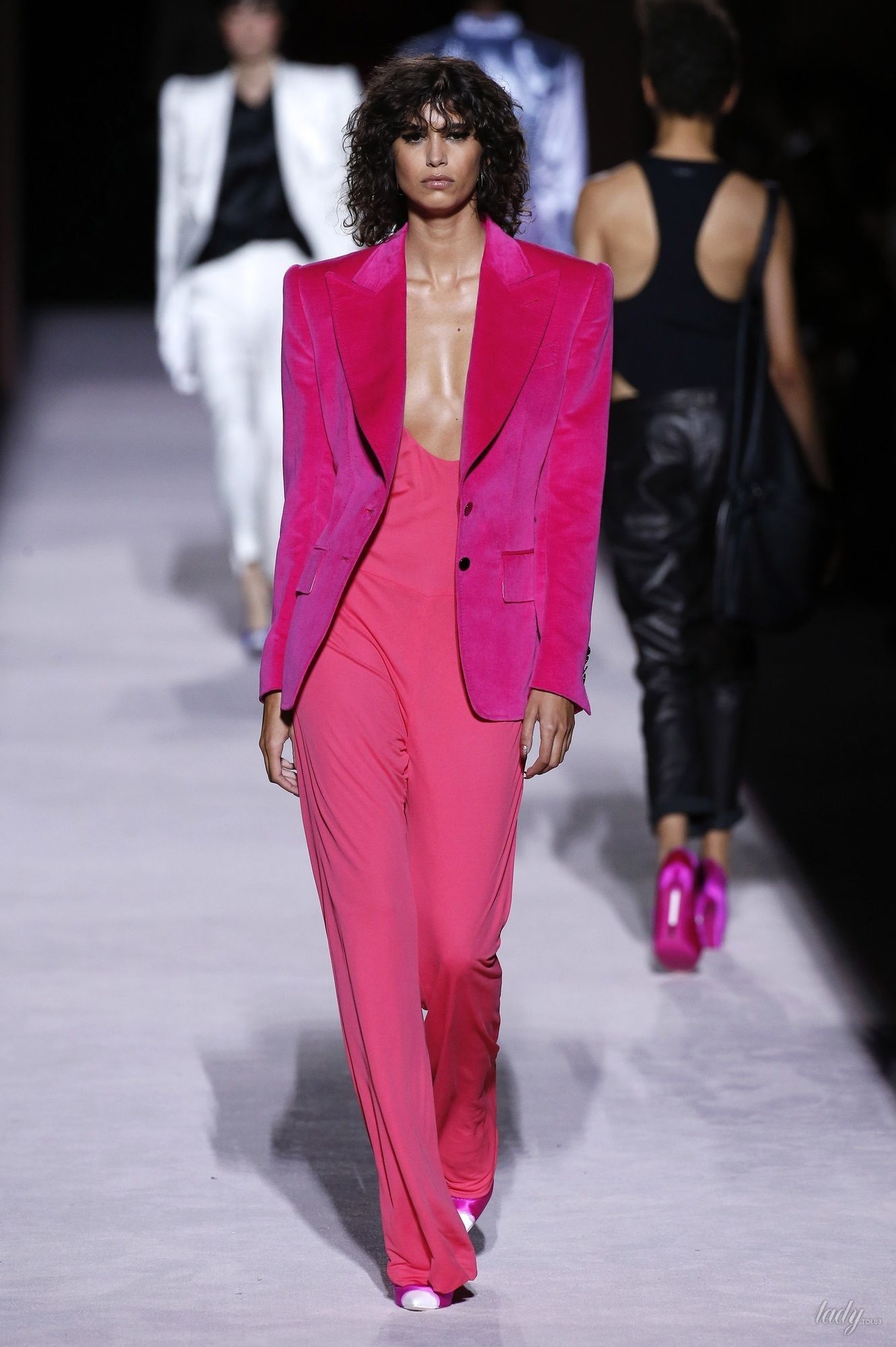 Коллекция Tom Ford прет-а-порте сезона весна-лето 2018_7