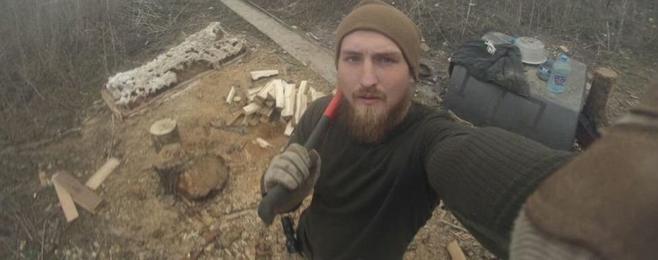Червоноград попрощався з азовцем Юрієм Луговським. Тіло бійця зустрічали навколішки зі свічками