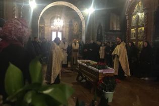 Телеведучого Олеся Терещенка відспівали у Свято-Троїцькому соборі Іонинського монастиря