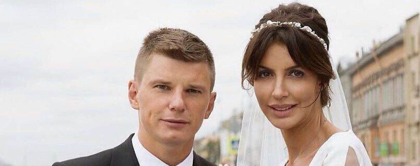 Дружина російського футболіста відшкодувала збитки авіакомпанії через дебош та затримку рейсу