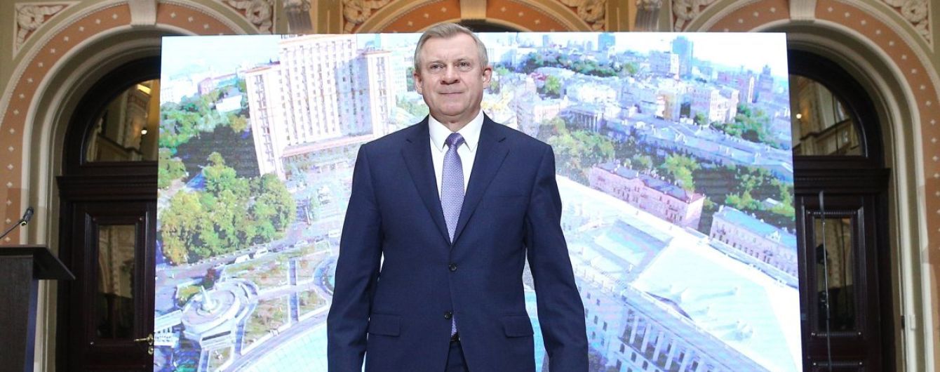 Україна в цифрах. Щомісячна зарплата голови Нацбанку може сягнути майже 400 тисяч гривень