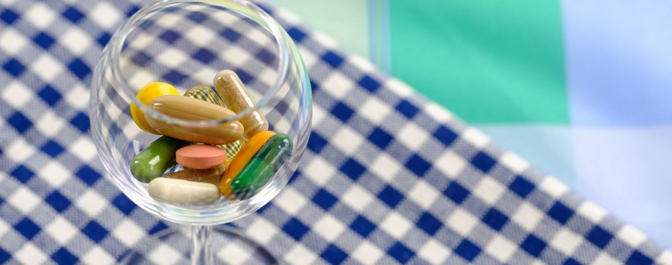 Перекис водню й аскорбінка - не ефективні. У МОЗ розвінчують міфи лікування
