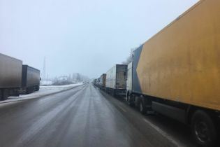 На польсько-українському кордоні знайшли мертвим водія вантажівки