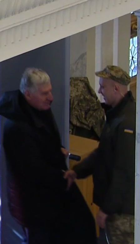 Порошенко підписав закон про заборону носіння зброї в держустановах