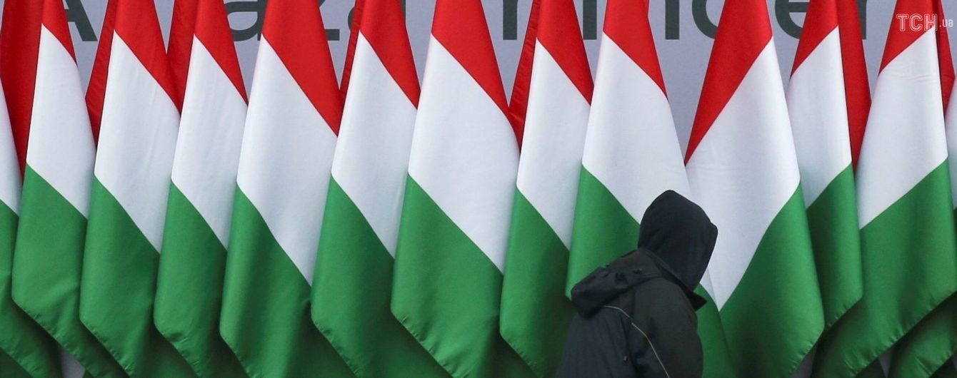 Польща хоче заблокувати санкції ЄС проти Угорщини