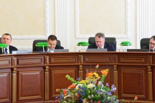 Суддю з Донеччини звільнили через крадіжку чаю і годинника в магазині